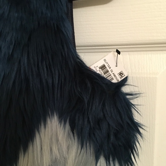 Bar III faux-fur vest - Picture 4 of 6